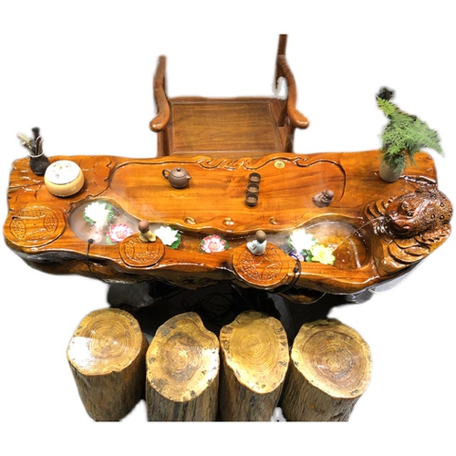 Корневый нарезанный чайный стол