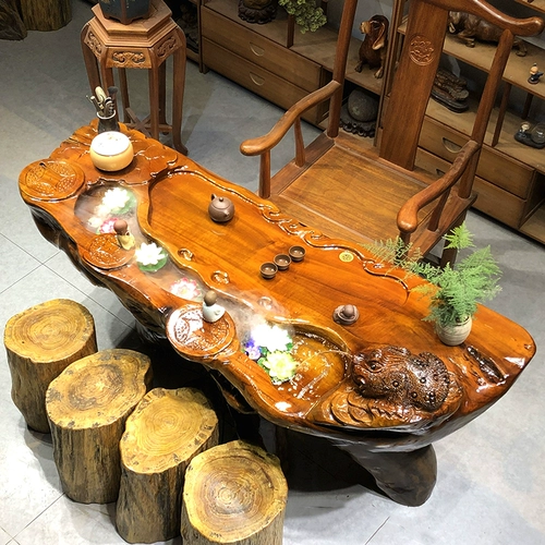 Корневый нарезанный чайный стол