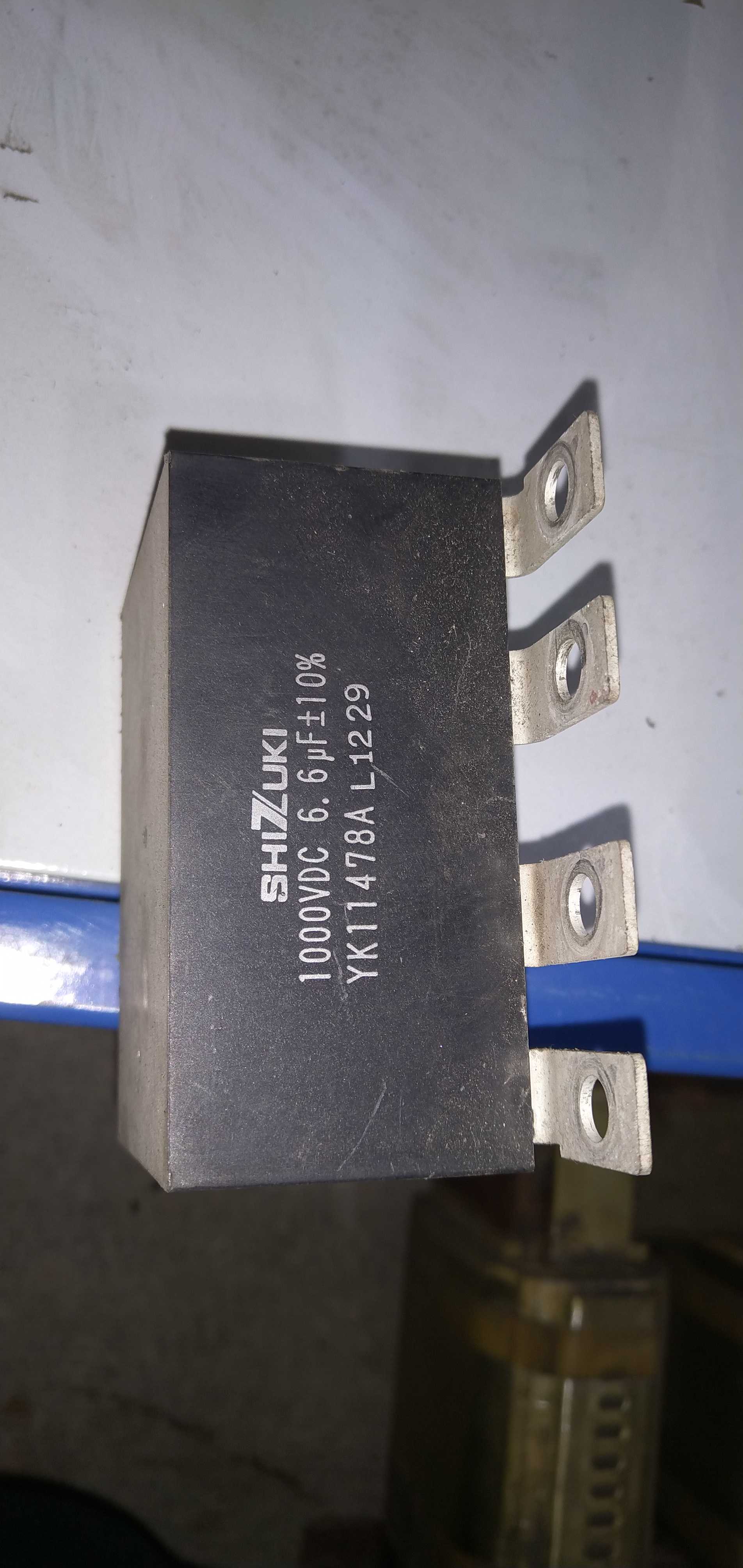 The AH E1000 series converter absorbs capacitor 1000VDC 6 6uF