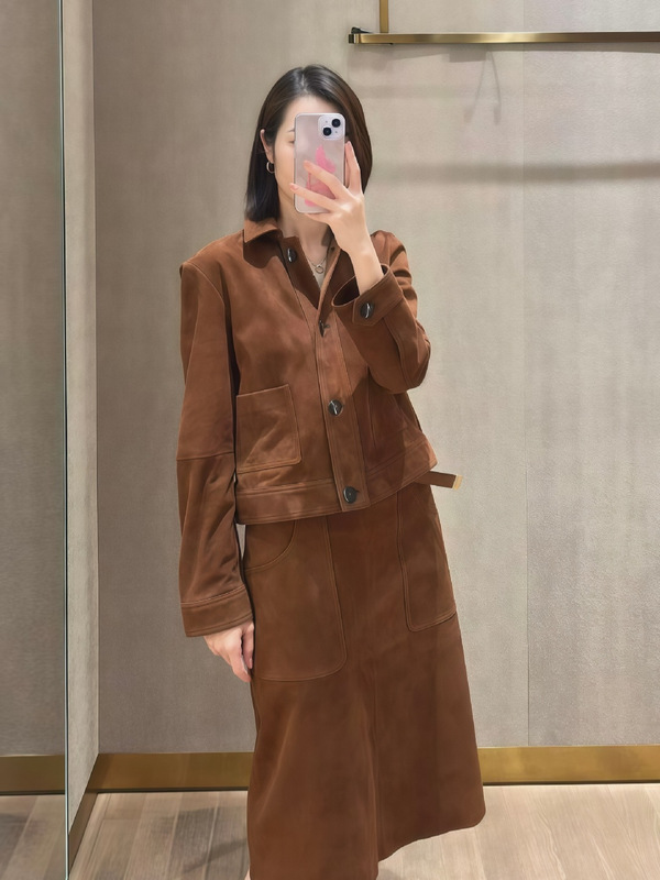 2026 Spring New Suede Sheepskin Leather Jacket for Women, Short Style, European and American Style, Genuine Leather Jacket, Fashionable Trendy Brand