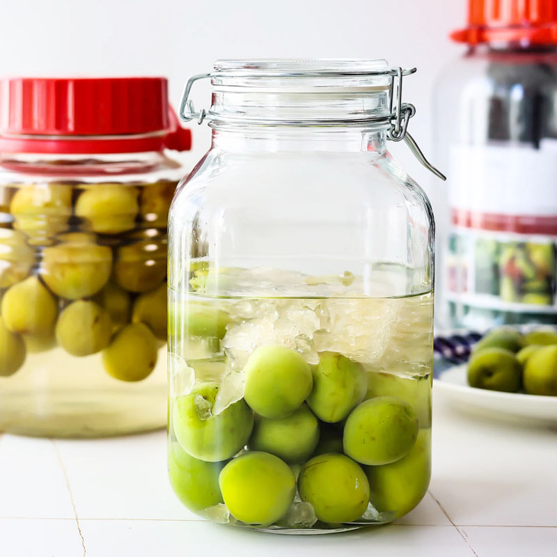 Imported glass sealed jar food grade lead-free transparent green plum wine jar lemon honey pickle bottle milk powder jar