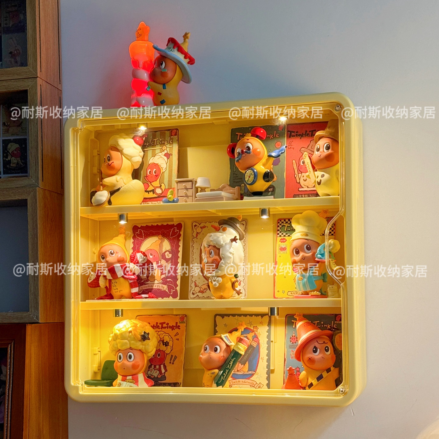 Star Man 123 figure dustproof storage box wall hanging