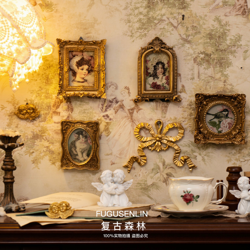 Retro European-Style Embossed Photo Frame Mini Picture Frame Home Accommodation Wall Decoration Accessible Luxury Carved Wall Hanging Photo Wall