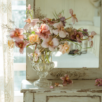 Export foreign trade vintage relief light luxury crystal French transparent glass high-legged fresh flower water flower lily bottle