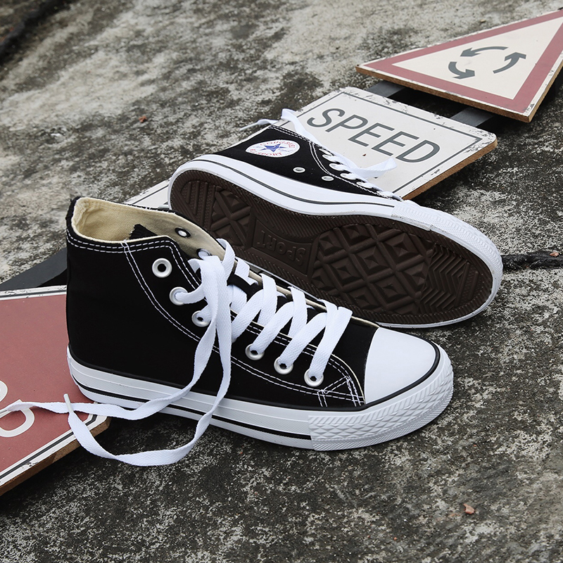 Mã cực lớn 4546 Giày vải Shiind Converse siêu cháy cotton nam màu đen cao để giúp thấp để giúp cộng với giày sinh viên nhung giày the thao nữ