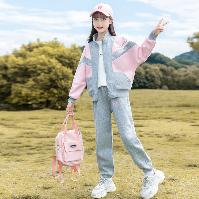 2025年女童秋装套装：时尚与实用的完美结合