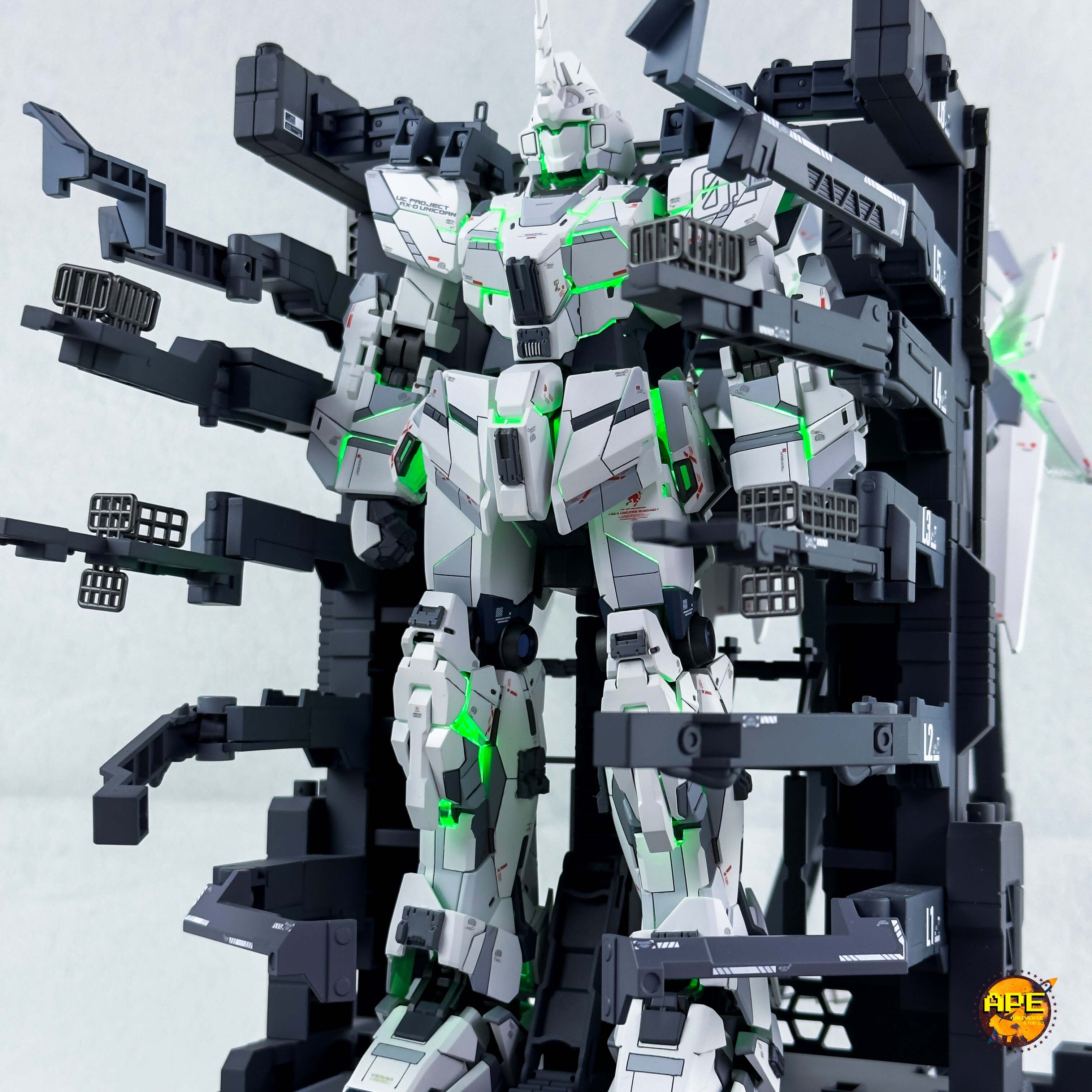 如何挑选1/100 MGEX独角兽全彩灯组,它适合谁?