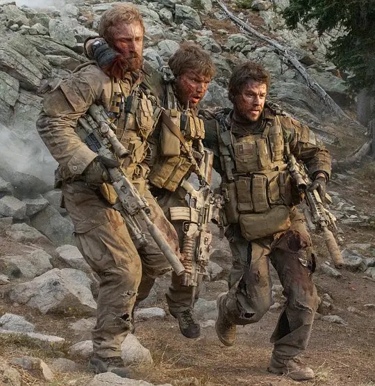 孤独的幸存者 Lone Survivor2013剧照3