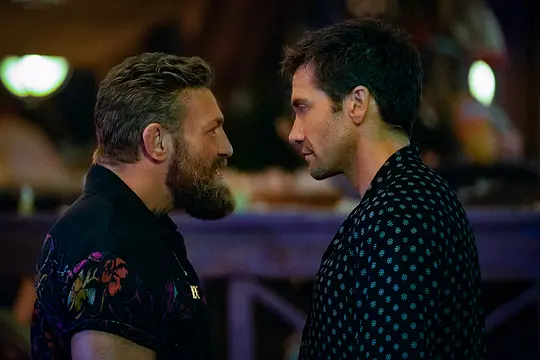 新威龙杀阵 Road House2024剧照3