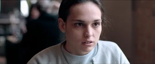 尘世女孩 La ragazza del mondo2016剧照1