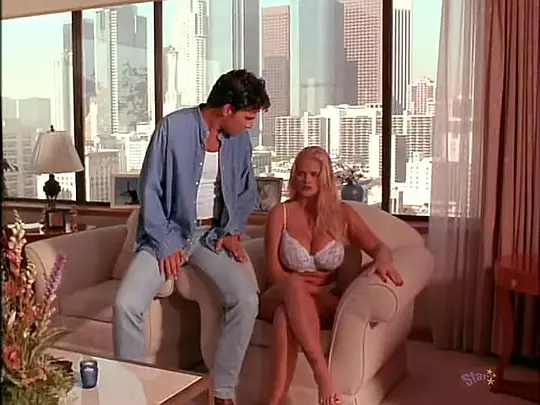 惊爆摩天楼 Skyscraper1996剧照3