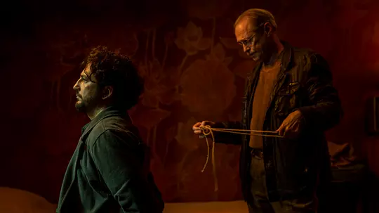 一个决定写连环杀手的作家的浅薄故事 The Shallow Tale of a Writer Who Decided to Write about a Serial Killer2024剧照3