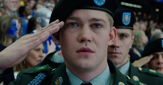 比利·林恩的中场战事 Billy Lynn's Long Halftime Walk2016剧照1