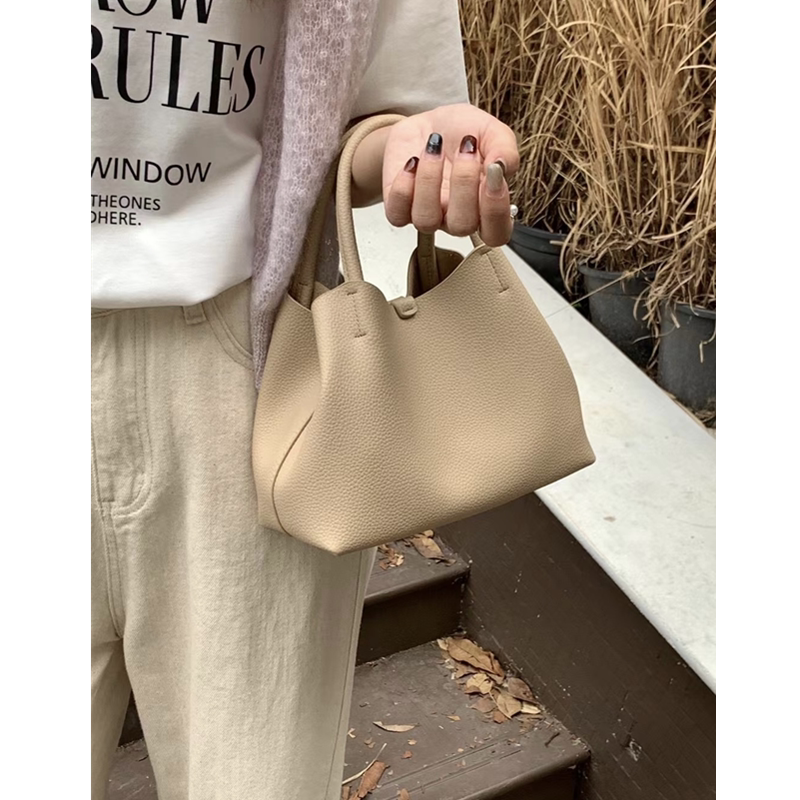 Korean Niche Market Basket-Style Handbag for Women, High-End Lunch Box Bag, Tote Bag, Daily Commute Shoulder Bag, Crossbody Bag Korean Niche Market Basket-Style Handbag for Women, High-End Lunch Box Bag, Tote Bag, Daily Commute Shoulder Bag, Crossbody Bag