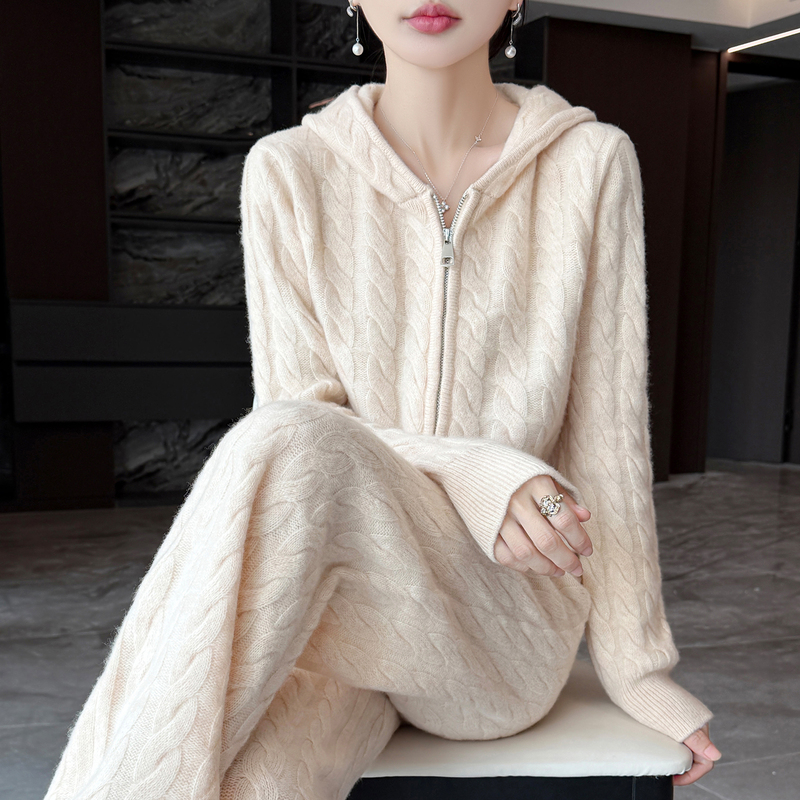 Autumn and Winter 100% Wool Hooded Knitted Cardigan Wide-Leg Pants Two-Piece Set for Women Loose Cable Knit Jacket Straight-Leg Pants Suit Autumn and Winter 100% Wool Hooded Knitted Cardigan Wide-Leg Pants Two-Piece Set for Women Loose Cable Knit Jacket Straight-Leg Pants Suit