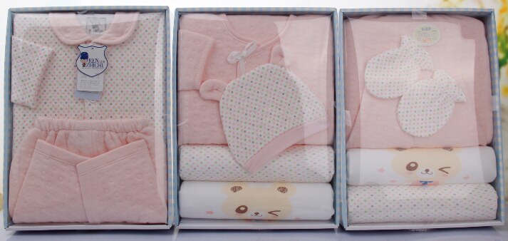 Coffret cadeau pour nouveau-né - vêtements - Ref 1955751 Image 30