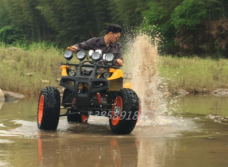 ATV bốn bánh xe máy cát đôi lớn bull off-road xe máy bốn bánh ổ đĩa dành cho người lớn xăng lớn ATV