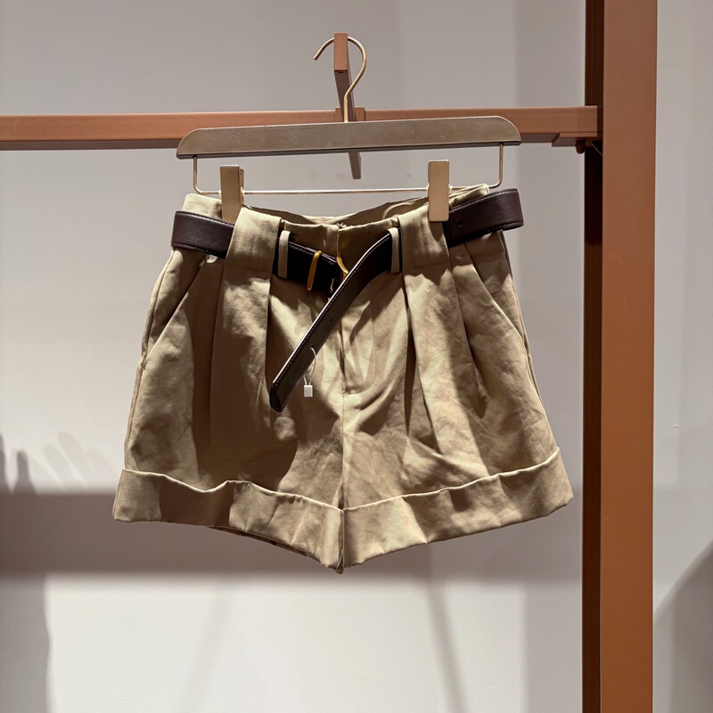 2026 New Summer Women's Clothing, Charming and Fashionable, Relaxed Style, Rolled Hem, Belt Included, Versatile Shorts, Casual Pants 660044