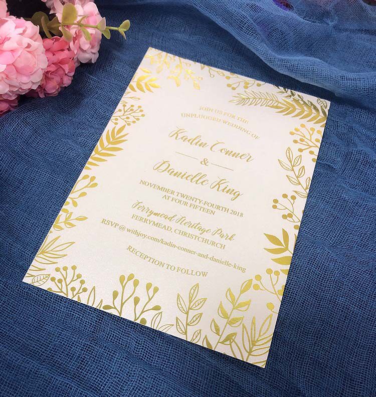 Personalized custom Mori small fresh golden leaf wedding invitation bronzing wedding invitation European pink wedding invitation