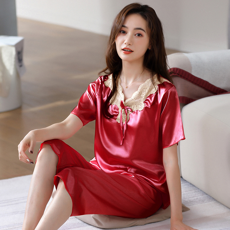 Silk Pajamas for Women, Summer Ice Silk Thin Short-Sleeved Loungewear, Middle-Aged Mom's Three-Quarter Pants Silk Two-Piece Set Silk Pajamas for Women, Summer Ice Silk Thin Short-Sleeved Loungewear, Middle-Aged Mom's Three-Quarter Pants Silk Two-Piece Set