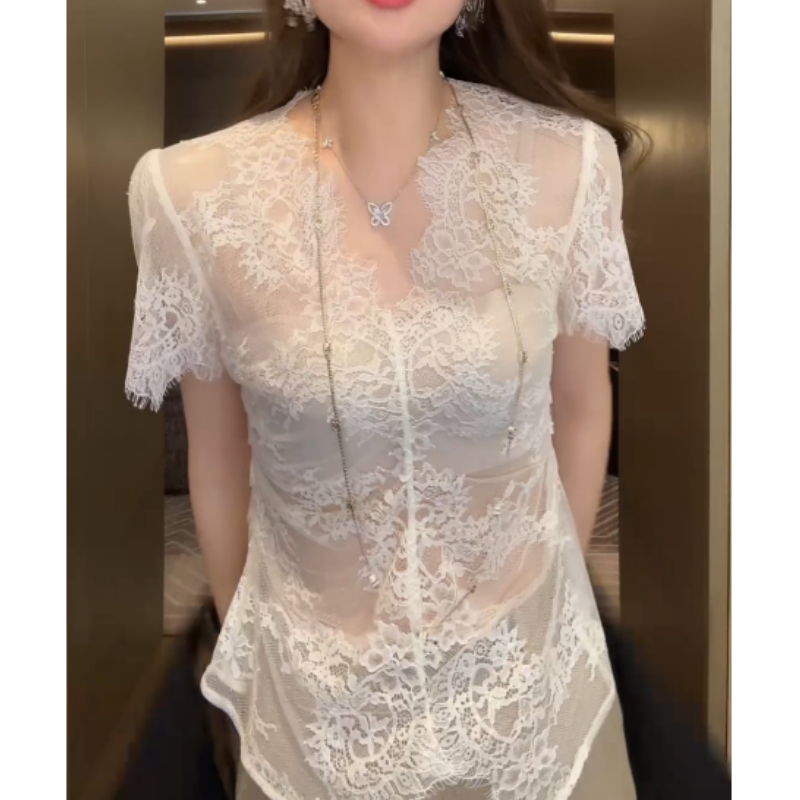 Trendy Lace V-Neck Short-Sleeve Women's Top 2026 Spring/Summer Black Sheer Versatile Sexy Base Shirt Lace Patchwork Fashion Trendy Lace V-Neck Short-Sleeve Women's Top 2026 Spring/Summer Black Sheer Versatile Sexy Base Shirt Lace Patchwork Fashion