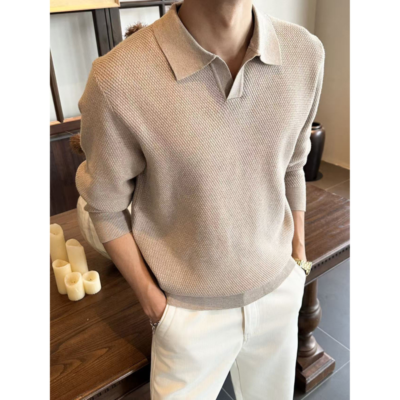 Yi Heng/Guan Xingxi Men's V-Neck Italian-Style Buttonless Polo Collar Textured Slightly Loose Sweater