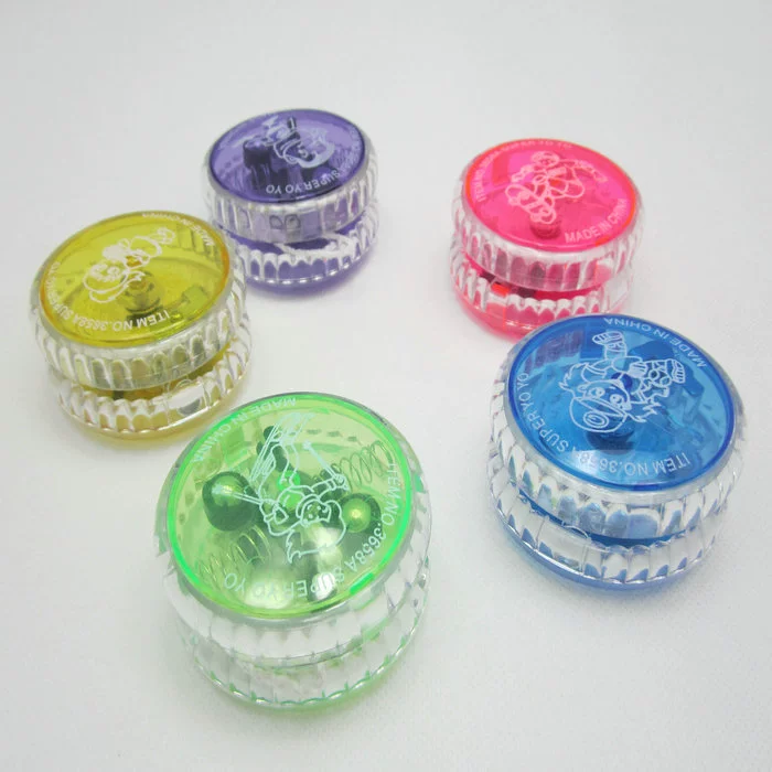 Glowing mát yo-yo dòng kéo yo-yo vẽ dây đồ chơi trẻ em để lây lan quả bóng của bạn bán buôn đồ chơi trẻ em