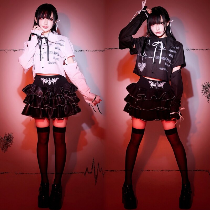 Welfare style Japanese Harajuku subculture grrr dark gothic style batwing collar detachable sleeve black and white shirt