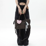 Простая/ограниченная версия замшевой коричневой парижской заклепки, мотоциклетная сумка для девочек, ретро-сумка через плечо для поездок на работу и на работу