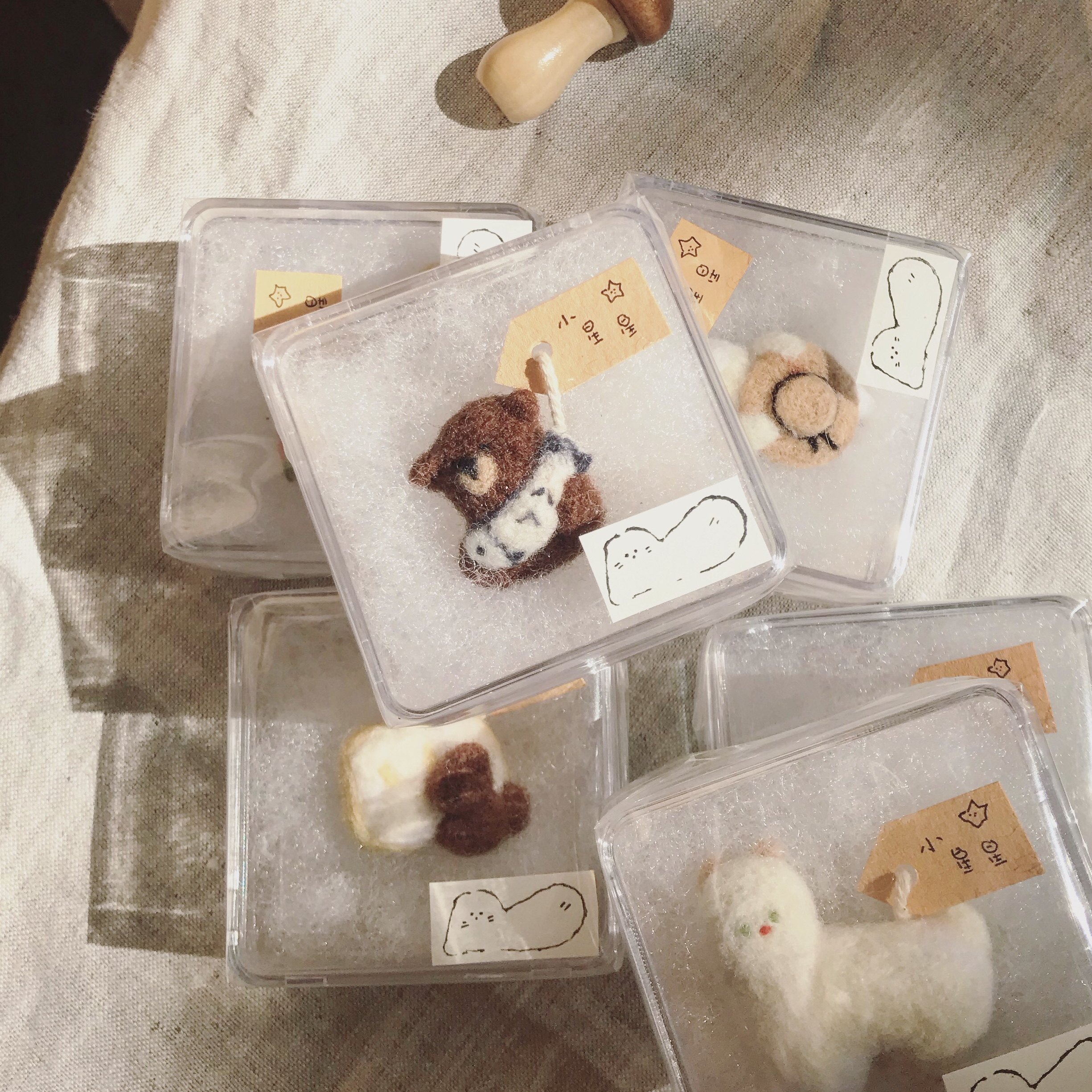 (Snowball Little Star) original handmade cute little animal wool felt brooch (forest rally)