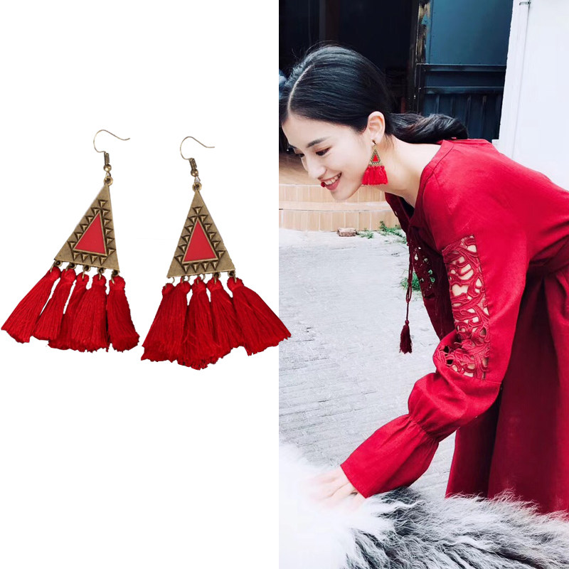 Bohemian earrings female retro ethnic style red tassel earrings Yunnan Dali Lijiang travel outing wear