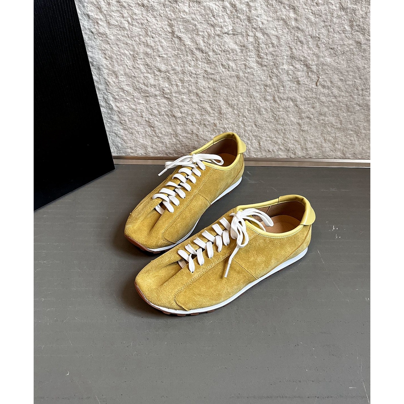 Zuo Zuo and Meng Super Soft Suede Leather German Training Shoes for Women Yellow 2026 New Model Suede Lace-Up Flat Casual Shoes