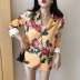 Thời trang retro phong cách nữ thu đông 2018 hoa mới in hoa thon gọn giản dị áo blazer dài tay