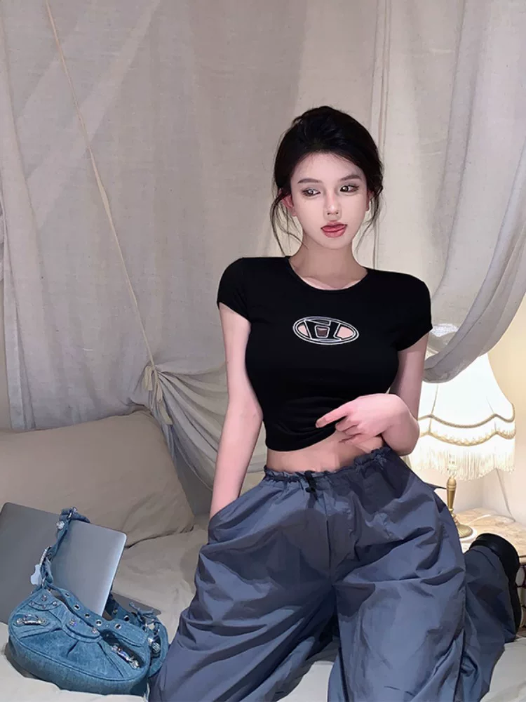 Klein blue functional style short-sleeved T-shirt for women with niche design for summer, pure sexy hottie hollow short top