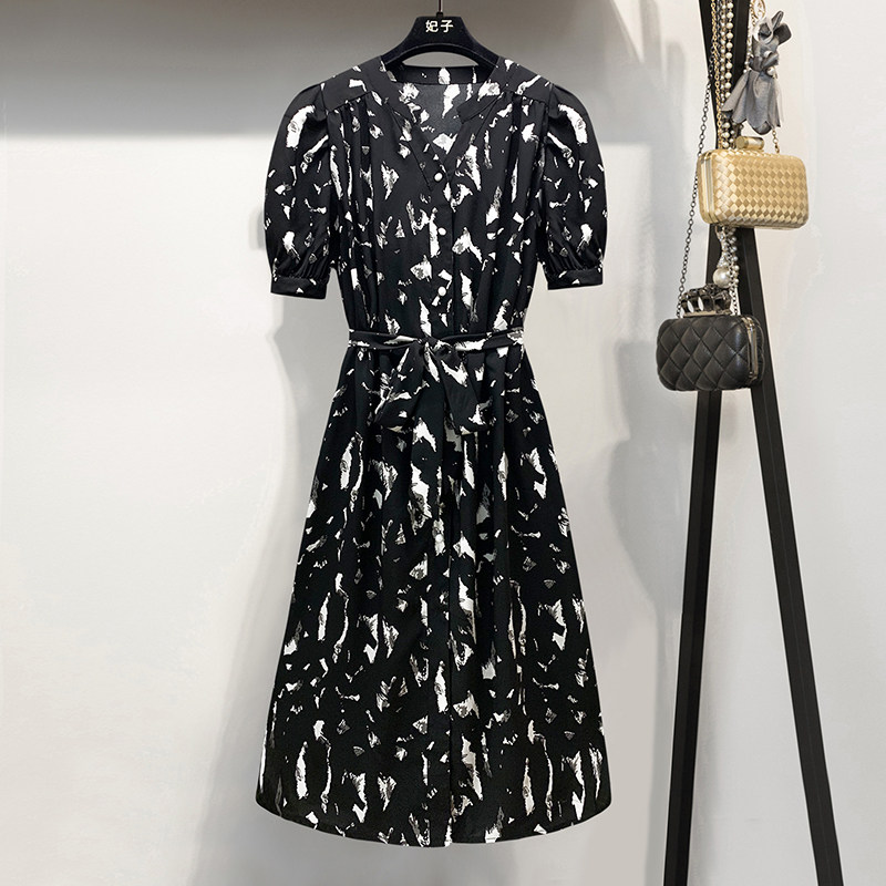 Ink print dress women's summer 2022 new fashion French style waist slim temperament mid-length skirt floral skirt