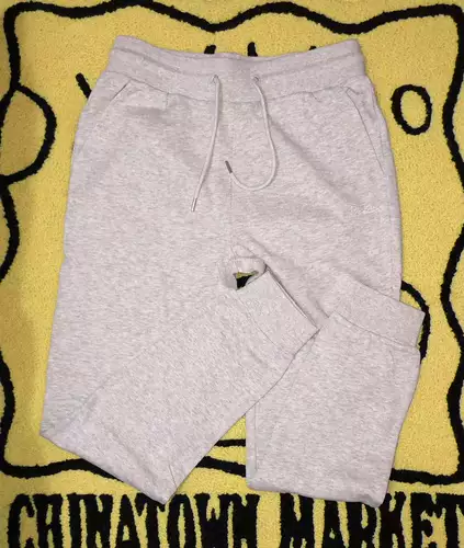 Jianggou продает только оригинальные спортивные штаны RIPNDIP PEEKING NERM SEATPANT с вышивкой кота на средний палец