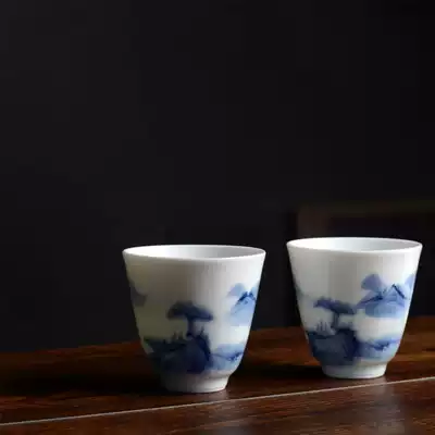 Jingdezhen blue and white porcelain tea cup hand-painted landscape tea cup ceramic Kung Fu Tea Cup Master Cup Single Cup smelling Cup