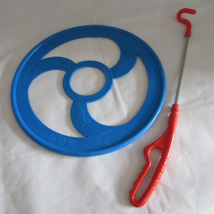 Катание обруча 滚铁环儿童玩具推铁环 塑料风火轮幼儿园玩具健身户外玩具风火轮