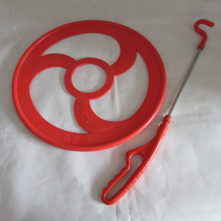 Катание обруча 滚铁环儿童玩具推铁环 塑料风火轮幼儿园玩具健身户外玩具风火轮