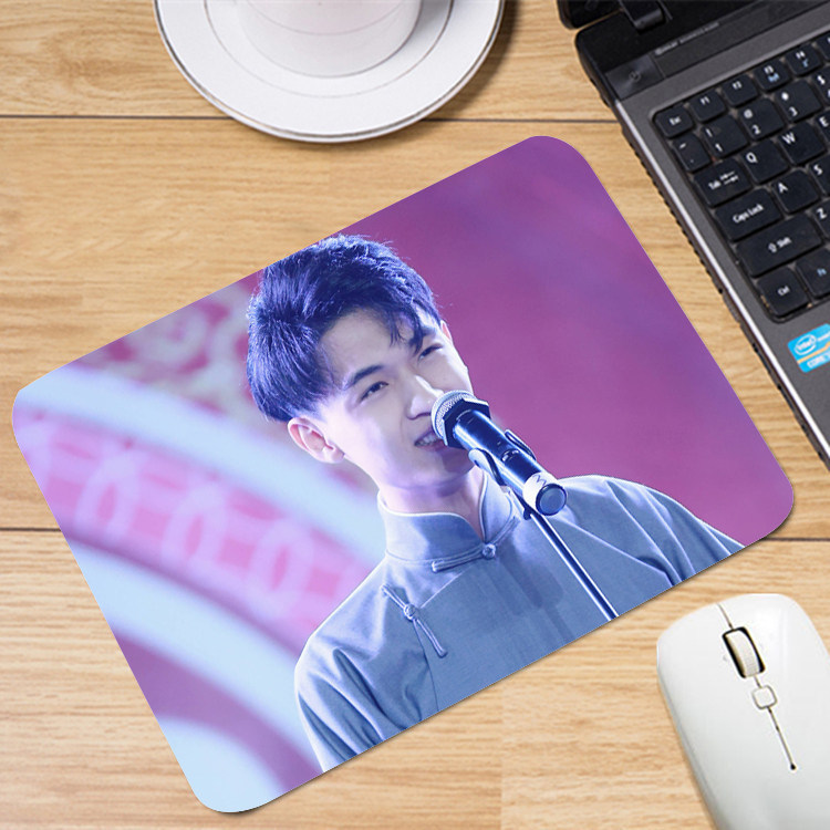 Bai Yueguang Qin Xiaoxian with the same style of Deyun Club Deyun girl peripheral diy custom poster mouse pad fans should help