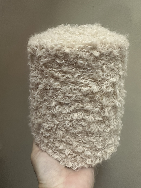 Imported Wool Blend Yarn with 30% Wool Content, Medium-Thick, Fluffy, Suitable for Making Doll Hair, Clothes, Scarves, and for Warmth