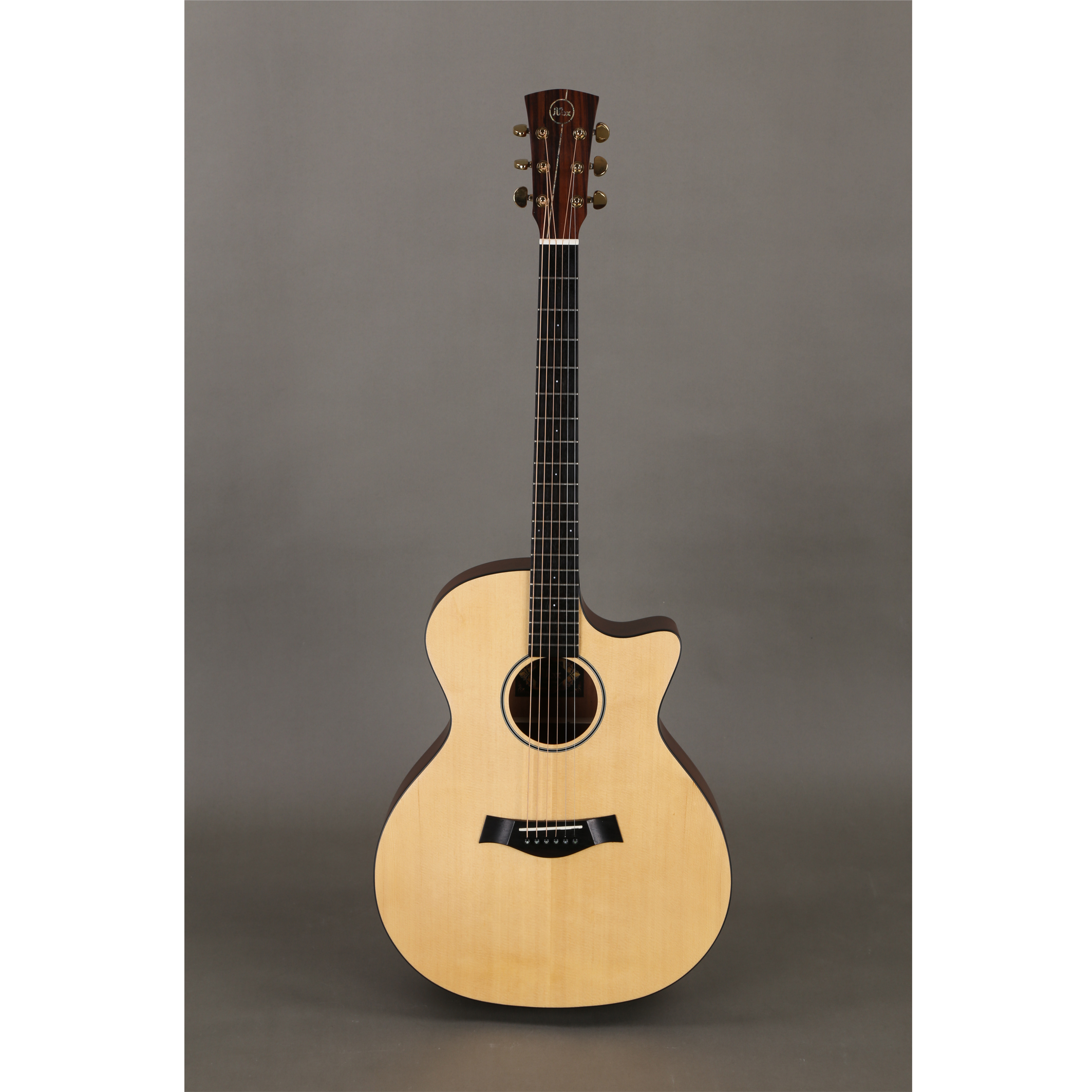 The MBX High-end Folk Guitar X6-580