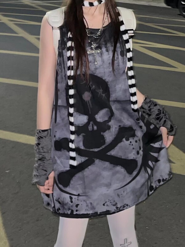 Subculture Y2K Gothic Dark Punk Niche Millennial Style Rock Skull Tank Top Dress Sleeveless Long T-Shirt Trendy Subculture Y2K Gothic Dark Punk Niche Millennial Style Rock Skull Tank Top Dress Sleeveless Long T-Shirt Trendy