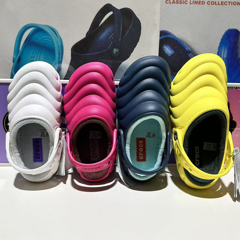 Hou Minghao's Same Style Crocs Women's Clogs, Winter Men's Shoes, Warm Fleece-Lined Cotton Slippers 210059