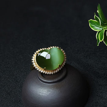 Fashion trendy hetian jade gold inlaid hand jewelry for wife
