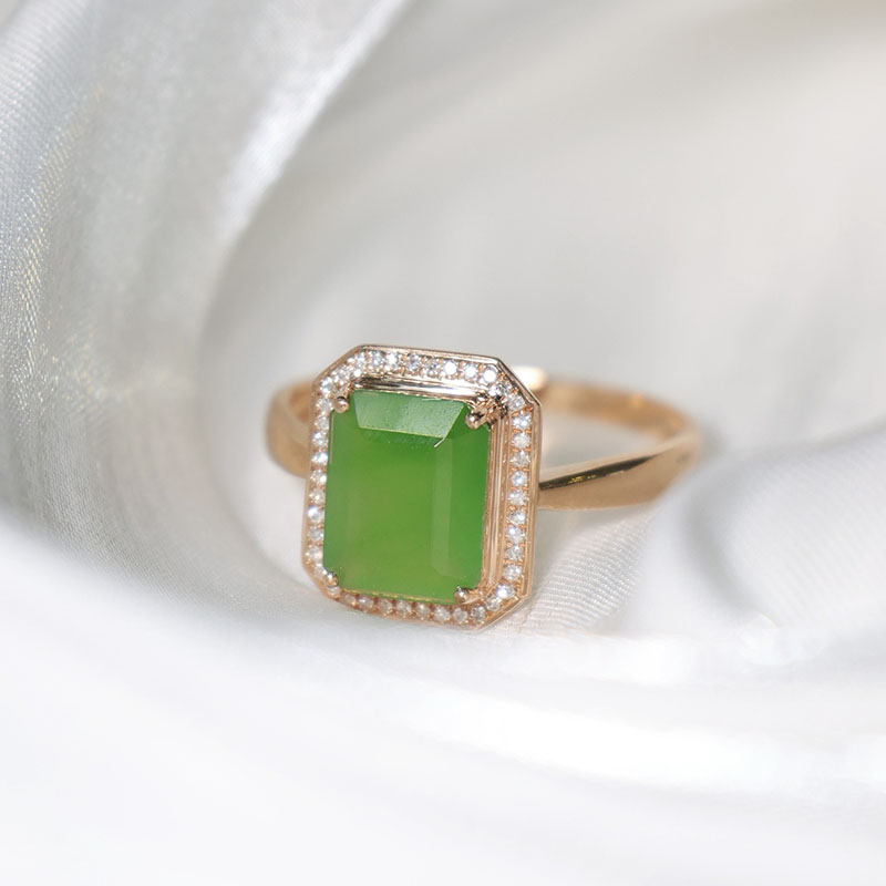 Fashion trendy Hetian jade gold inlaid jade gift for wife