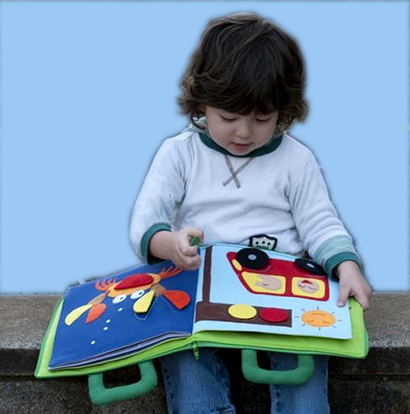 Montessori Early teaching operation Boob book enlightenment geometric shapes Cognitive Puzzle Toys