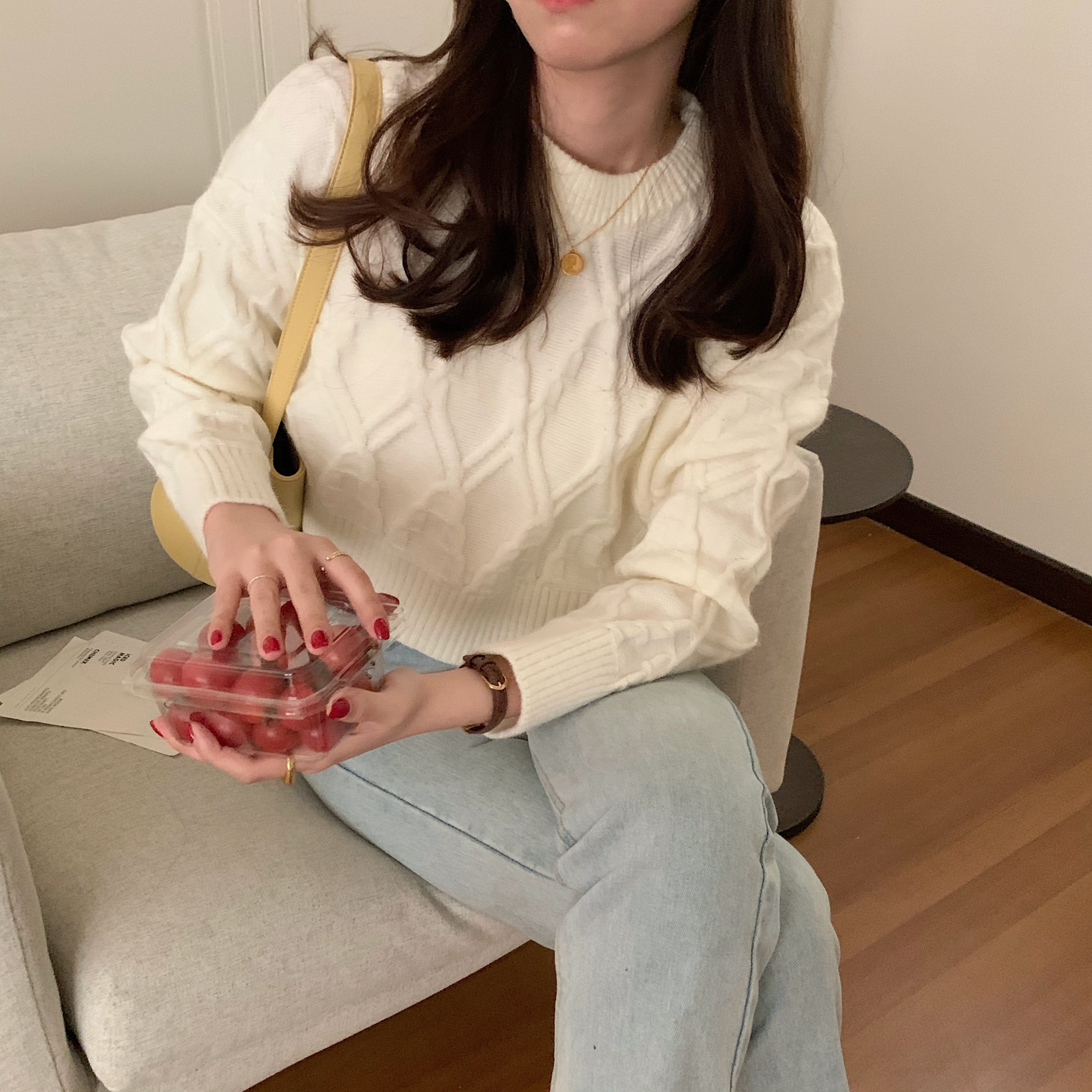 Korean version of autumn and winter short thick loose twist Pullover Sweater