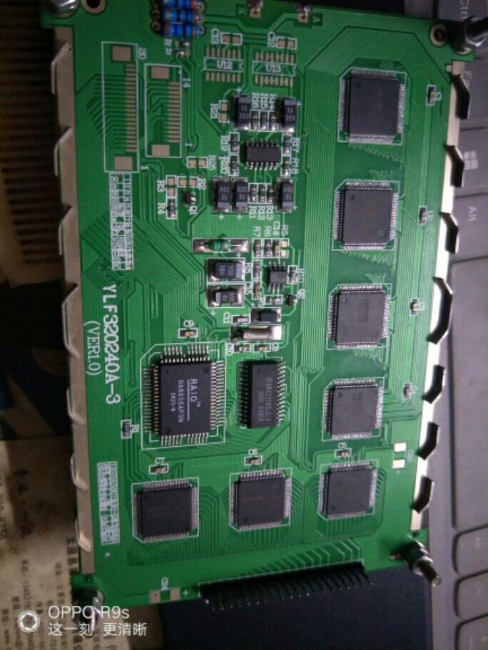 APG320240B CPG320240B00-BIW-R LCD320240