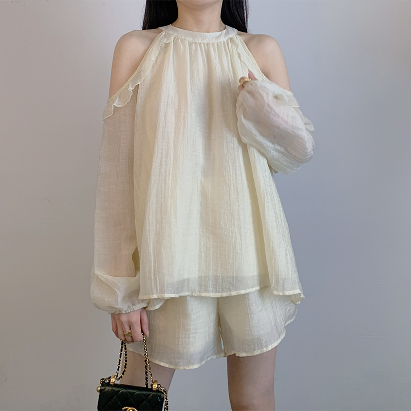 2025 New Summer Style High-End Women's Halterneck Off-Shoulder Lantern Sleeve Top + Shorts Two-Piece Chiffon Sun Protection Suit